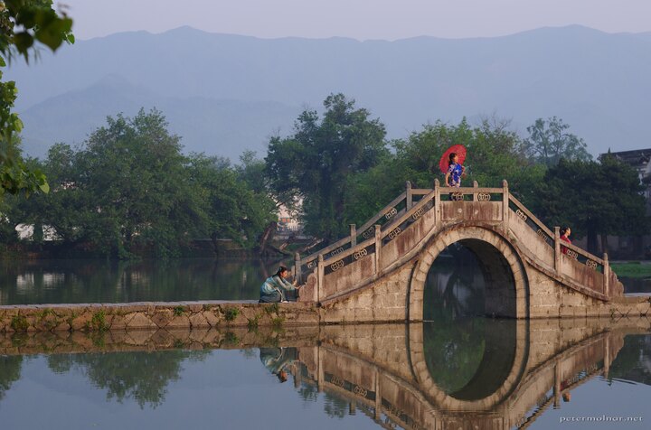 hongcun-bridge-2 hongcun-bridge-2